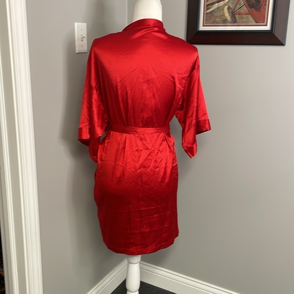 Victoria's Secret Red Satiny Rob Black trim size S/M Sexy Mobwife Classic Tie - Picture 3 of 4